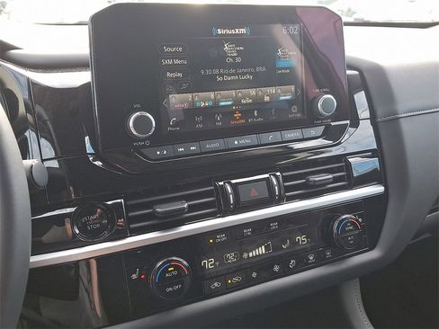 New 2025 Nissan Pathfinder SV w/ Black Appearance Package image 10