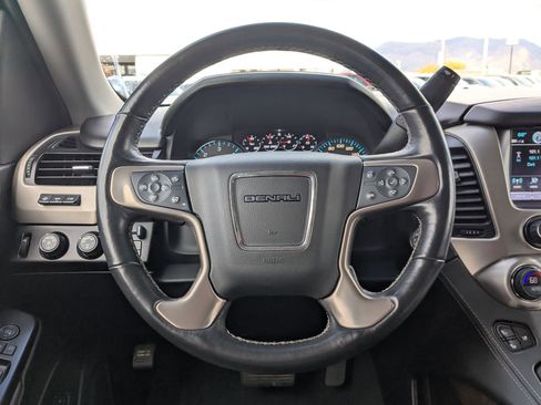 Used 2019 GMC Yukon Denali image 16