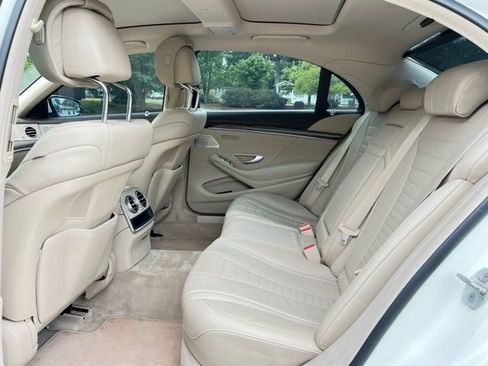 Used 2017 Mercedes-Benz S 550 Sedan image 16