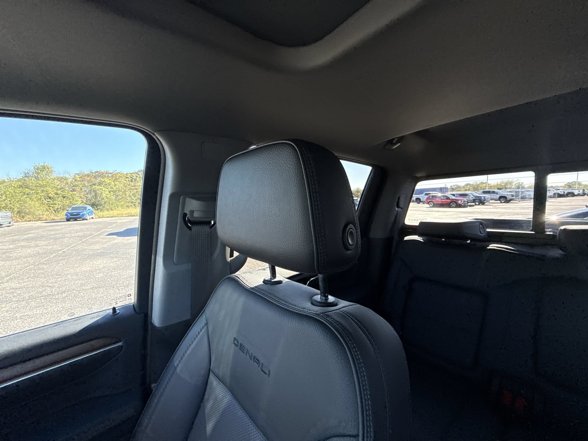 Certified 2025 GMC Sierra 1500 Denali w/ Technology Package AWD/4WD image 11