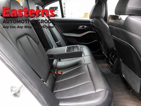 Used 2022 BMW 330i xDrive Sedan w/ M Sport Package image 24