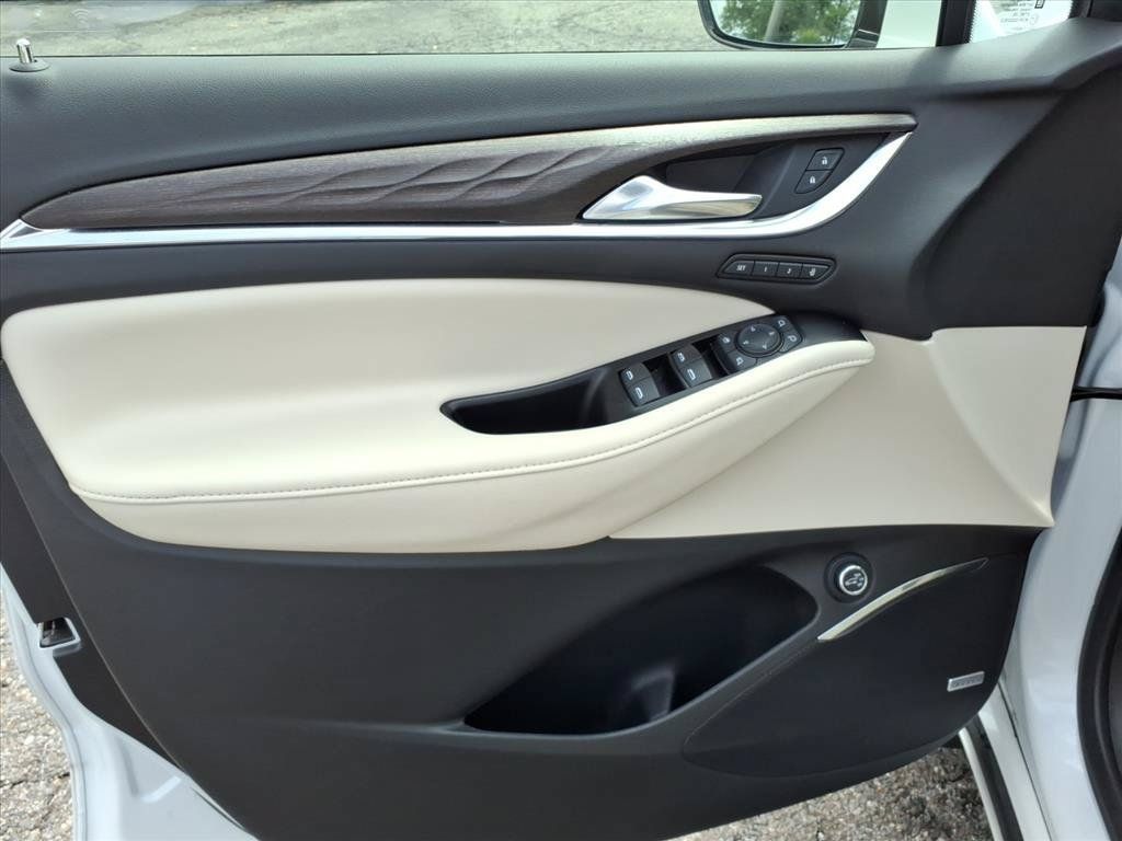 Used 2023 Buick Enclave Avenir w/ Trailering Package, 5000 lbs. AWD/4WD image 22