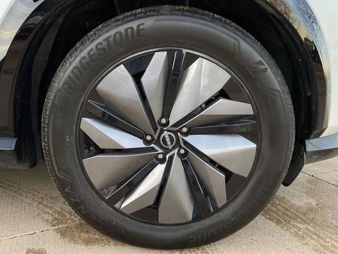 Used 2024 Nissan Ariya AWD image 8