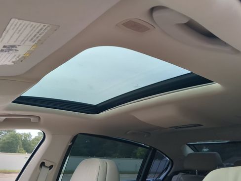 Used 2011 BMW 750Li RWD image 17