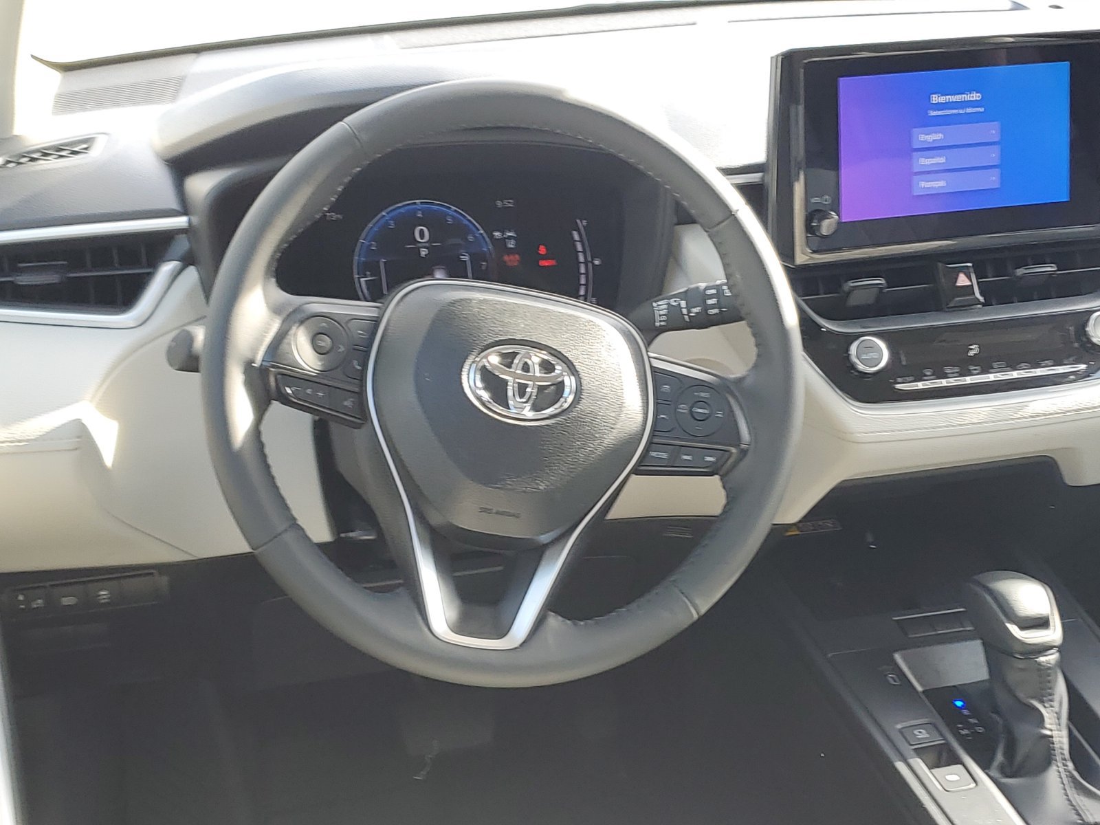 Used 2026 Toyota Corolla Cross LE AWD/4WD image 12