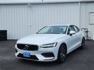 Used 2020 Volvo S60 T5 Momentum FWD video 1