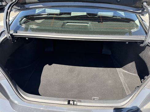 Used 2025 Toyota Camry XLE FWD image 5