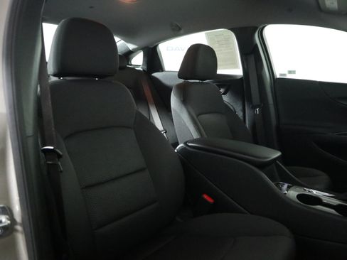 Used 2025 Chevrolet Malibu RS w/ LPO, Floor Liner Package FWD image 19