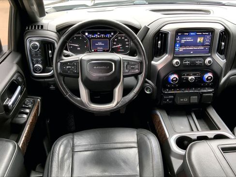 Used 2022 GMC Sierra 2500 Denali image 5