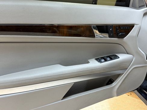 Used 2012 Mercedes-Benz E 350 E 350 image 23