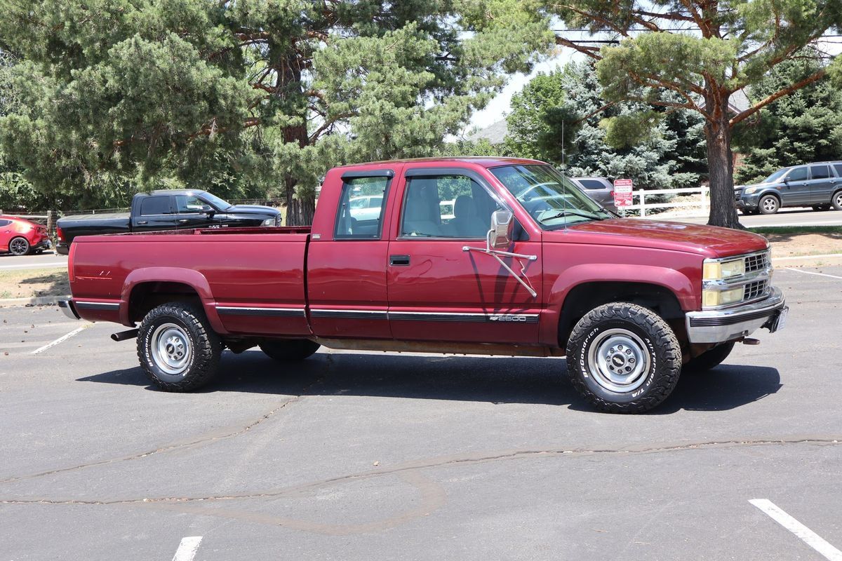 Used 1995 Chevrolet Silverado 2500 4x4 Extended Cab image 2