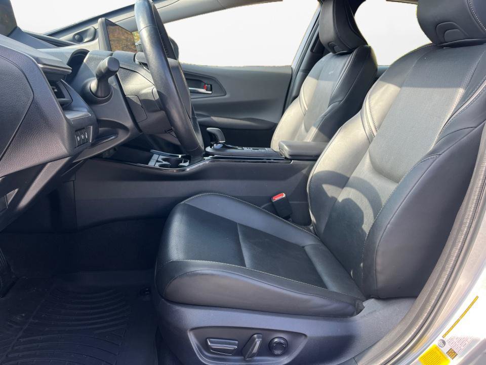 Used 2025 Toyota Prius Limited FWD image 9
