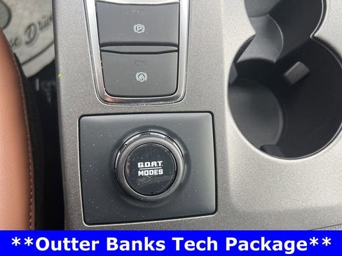 New 2025 Ford Bronco Sport Outer Banks w/ Outer Banks Tech Package+ image 23