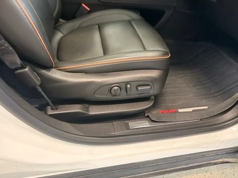 Used 2022 GMC Acadia AT4 w/ GMC Pro Grade Package AWD/4WD image 18