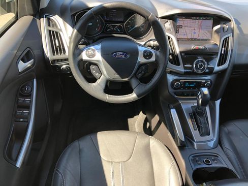 Used 2013 Ford Focus Titanium w/ Titanium Handling Pkg FWD image 13