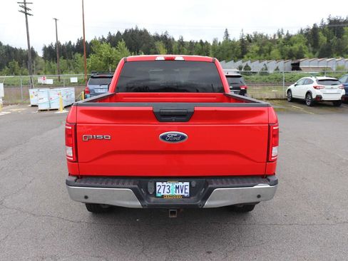 Used 2015 Ford F150 XLT w/ Trailer Tow Package image 6