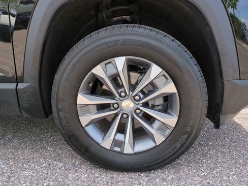 Used 2026 Chevrolet Equinox LT FWD image 11
