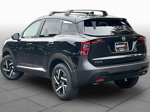 New 2026 Nissan Kicks SV w/ Cold Weather Package FWD image 12