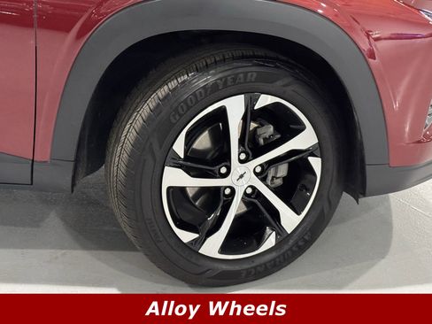 Used 2024 Chevrolet Trax RS w/ Driver Confidence Package image 14