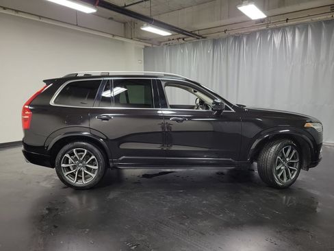 Used 2017 Volvo XC90 T6 Momentum w/ Vision Package AWD/4WD image 10
