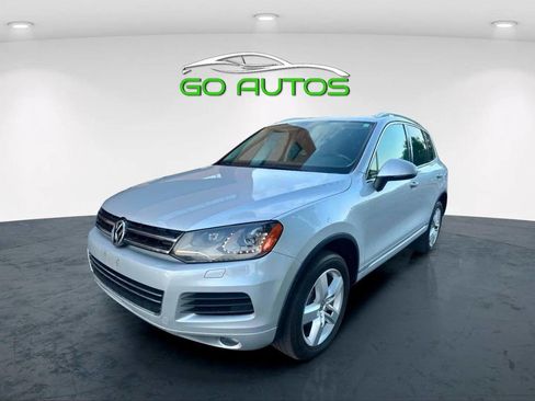 Used 2012 Volkswagen Touareg VR6 image 1