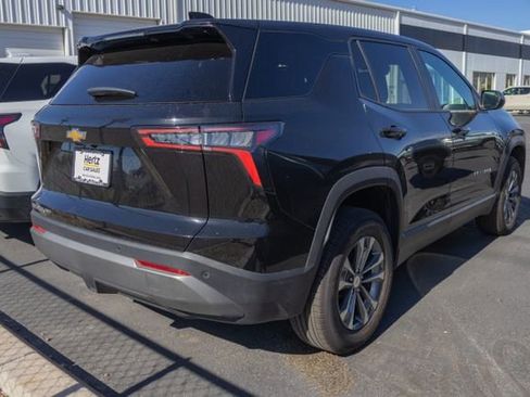 Used 2025 Chevrolet Equinox LT AWD/4WD image 4