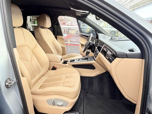 Used 2020 Porsche Macan AWD/4WD image 8
