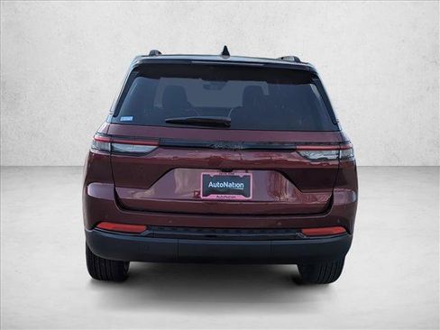 New 2025 Jeep Grand Cherokee Altitude image 6