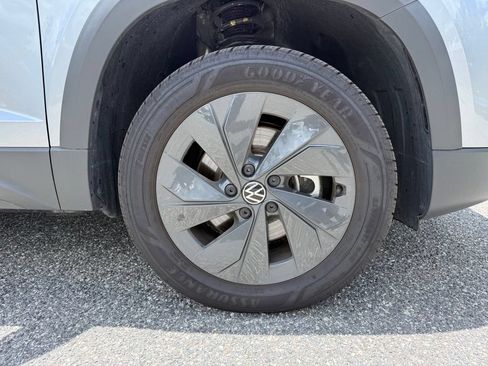 Used 2025 Volkswagen Taos S FWD image 6
