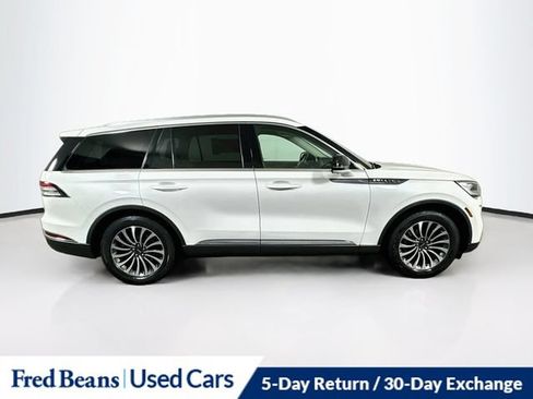 Certified 2020 Lincoln Aviator Reserve w/ Elements Package Plus AWD/4WD image 11