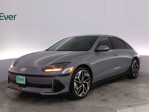 Used 2024 Hyundai Ioniq 6 Limited RWD image 2