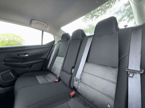 Used 2024 Nissan Sentra SR FWD image 22