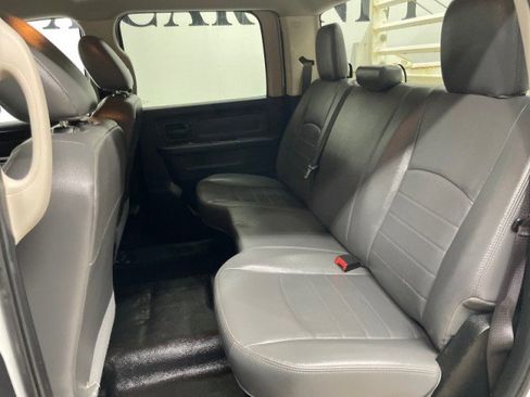 Used 2018 RAM 3500 Tradesman image 33
