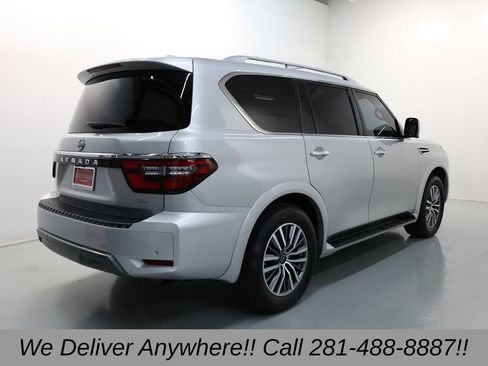 Used 2024 Nissan Armada SL w/ Captain's Chairs Package RWD image 3