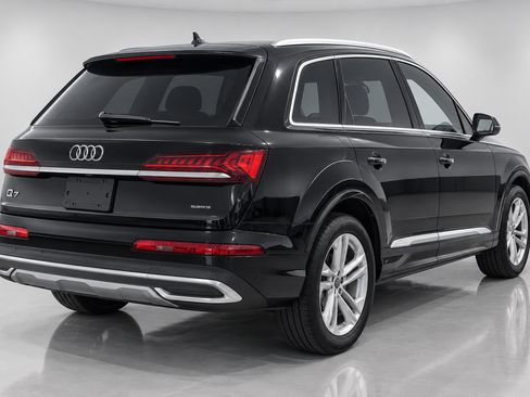 Used 2021 Audi Q7 3.0T Premium Plus AWD/4WD image 5