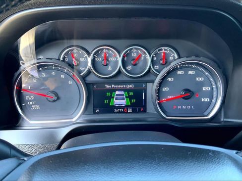 Used 2020 Chevrolet Silverado 1500 LT w/ Texas Edition AWD/4WD image 21