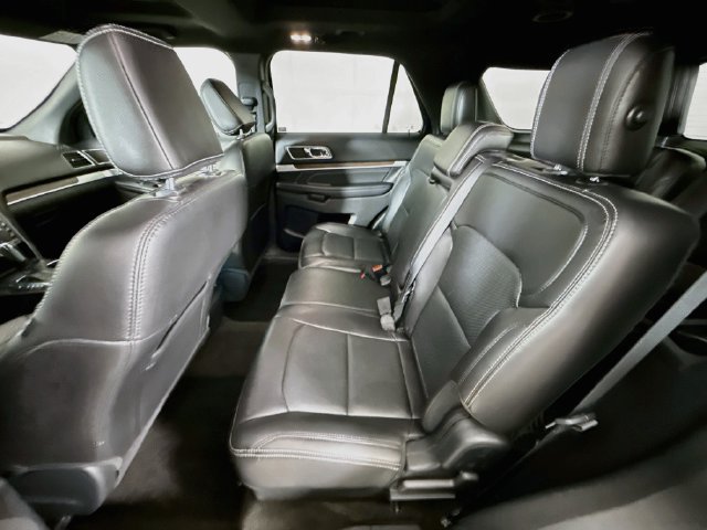 Used 2018 Ford Explorer Limited AWD/4WD image 25