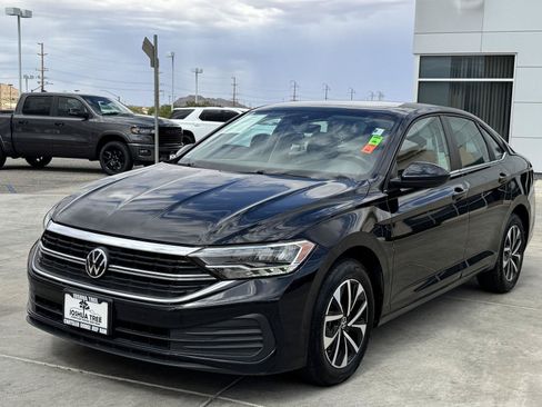 Used 2024 Volkswagen Jetta S FWD image 4
