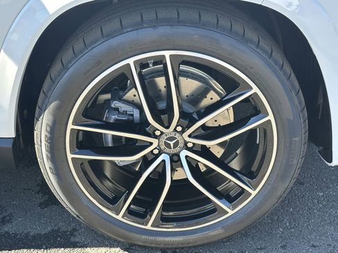 New 2026 Mercedes-Benz GLS 580 4MATIC image 14