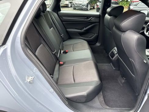 Used 2022 Honda Accord Sport image 11