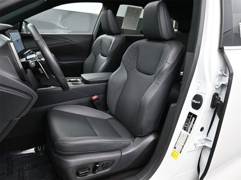 Used 2023 Lexus RX 350h image 16