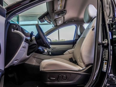 Certified 2025 Hyundai Tucson SEL FWD image 43