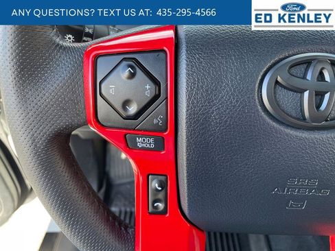 Used 2019 Toyota Tacoma TRD Off-Road image 16