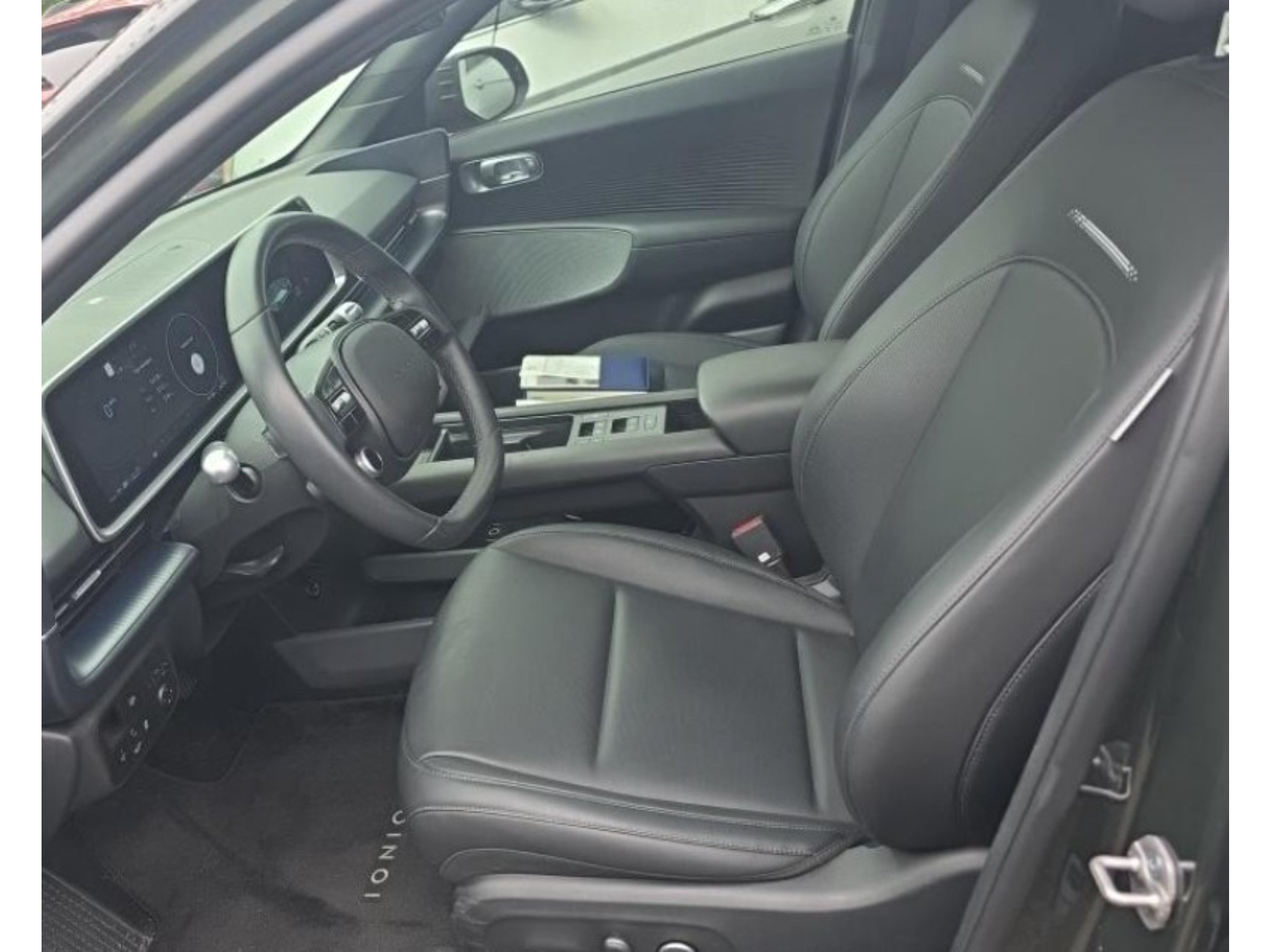Used 2024 Hyundai Ioniq 6 SEL AWD/4WD image 5