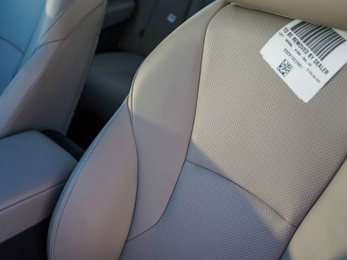 Certified 2025 Honda Accord EX-L image 27