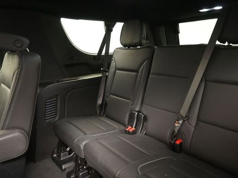 Used 2025 GMC Yukon XL Denali image 20