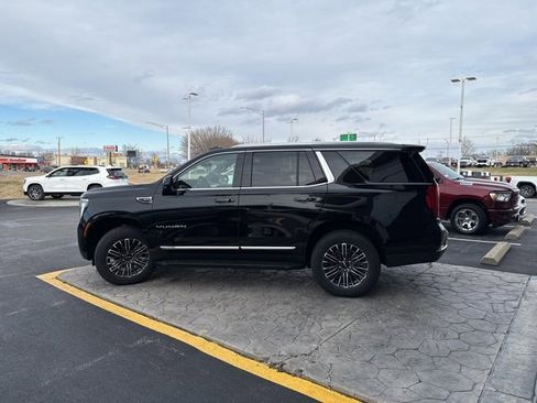 New 2025 GMC Yukon Elevation image 3