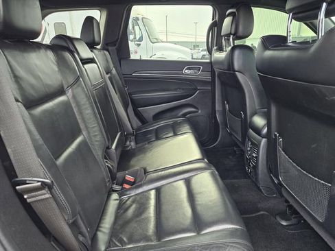Used 2022 Jeep Grand Cherokee Limited image 33