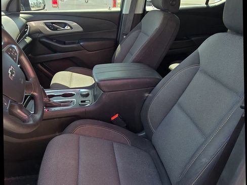 Used 2020 Chevrolet Traverse LS AWD/4WD image 8