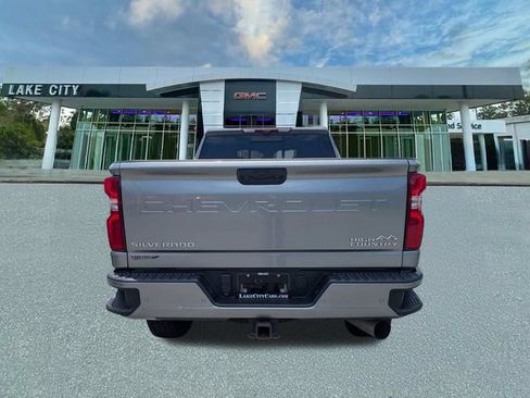 Used 2024 Chevrolet Silverado 2500 High Country w/ High Country Premium Package AWD/4WD image 4